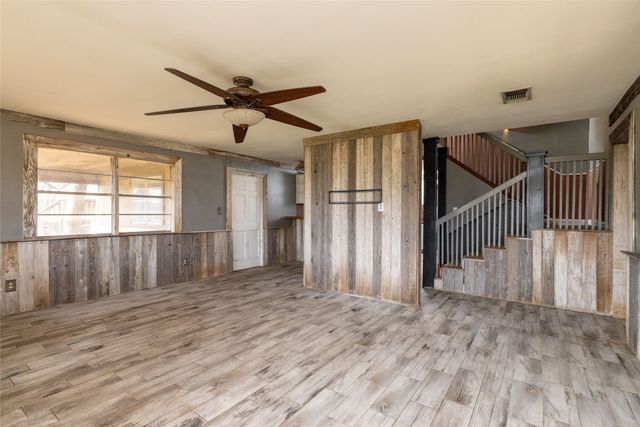 1502 Center Point Road, Weatherford, TX 76087