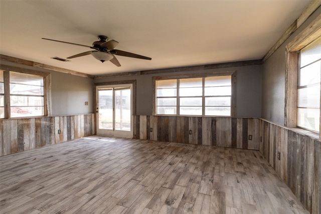 1502 Center Point Road, Weatherford, TX 76087