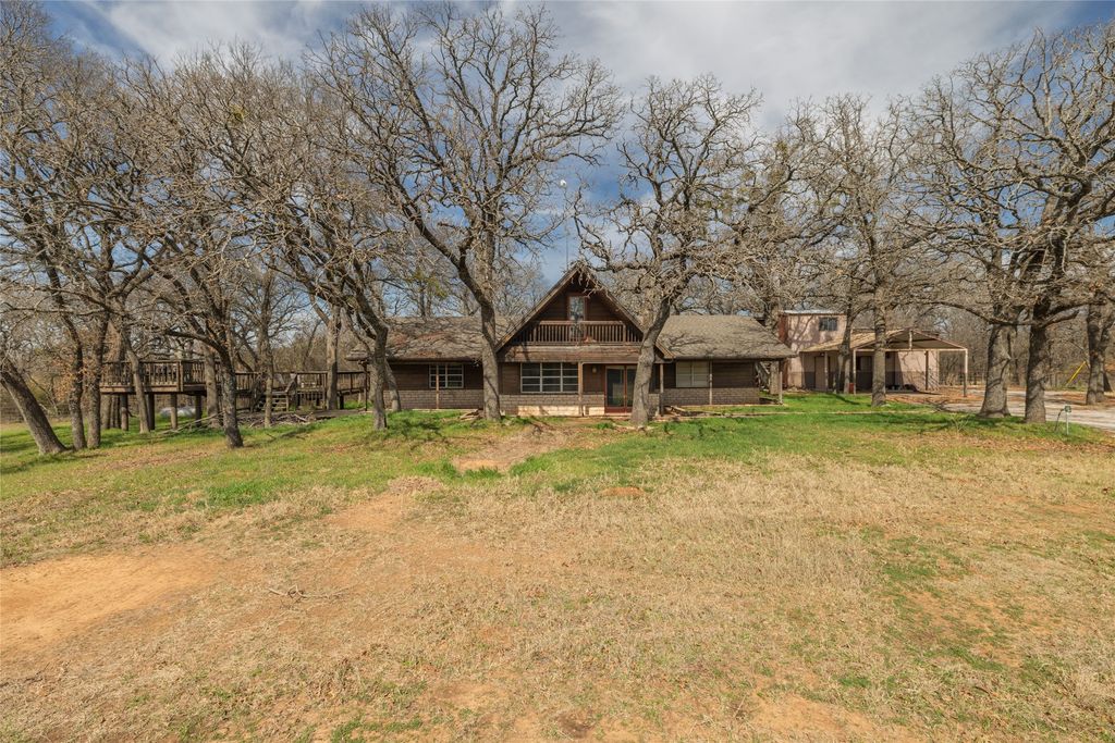 1502 Center Point Road, Weatherford, TX 76087