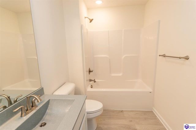 806 Abbeywood Road, Elizabethtown, KY 42701