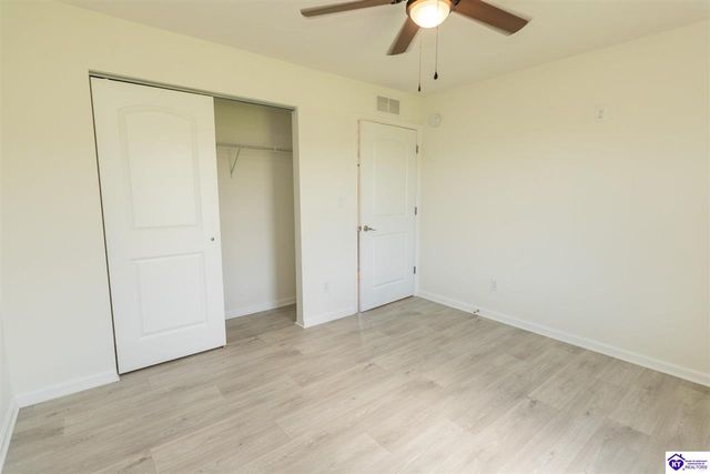 806 Abbeywood Road, Elizabethtown, KY 42701