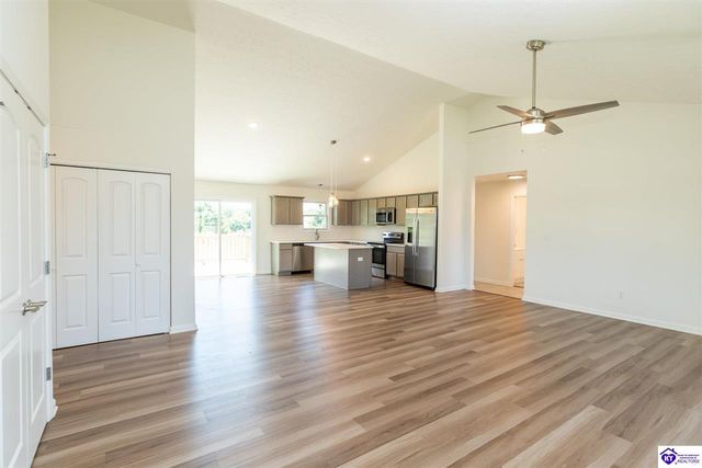 806 Abbeywood Road, Elizabethtown, KY 42701
