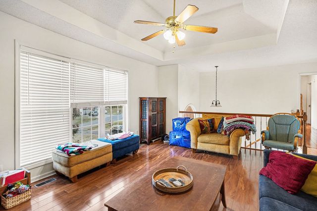 2015 Copper Kettle Cir, Pleasant View, TN 37146