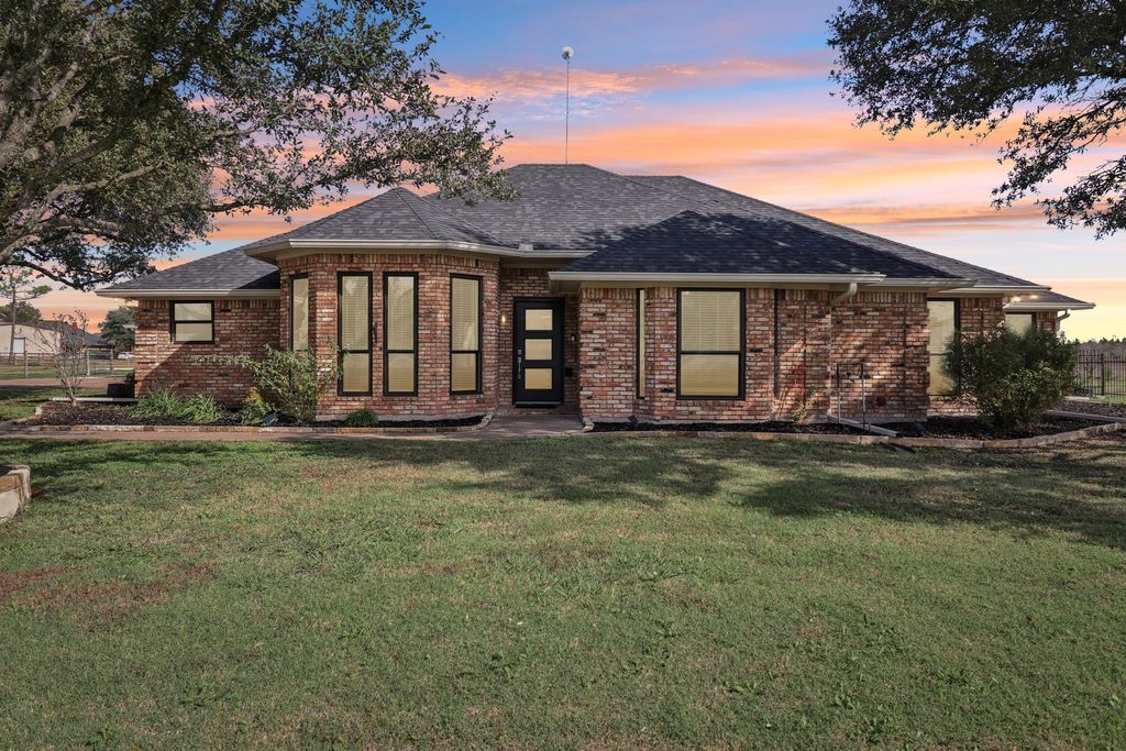 261 Meadowpark, Mclendon Chisholm, TX 75032