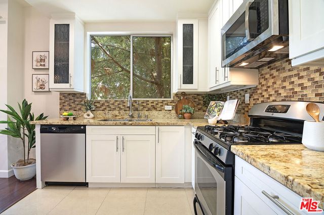 5601 W Olympic Boulevard 301, Los Angeles, CA 90036