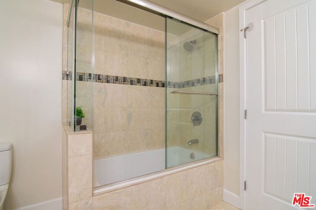 5601 W Olympic Boulevard 301, Los Angeles, CA 90036