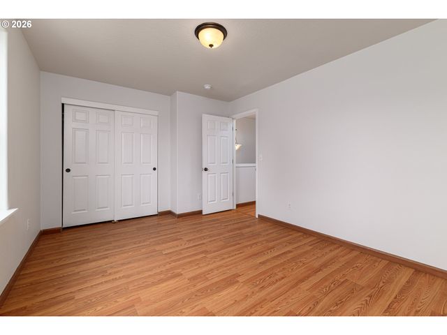 7815 Se HARNEY St, Portland, OR 97206