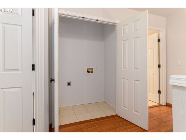 7815 Se HARNEY St, Portland, OR 97206