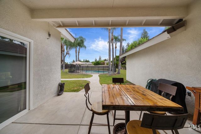 1620 Dimare Court, Bakersfield, CA 93312