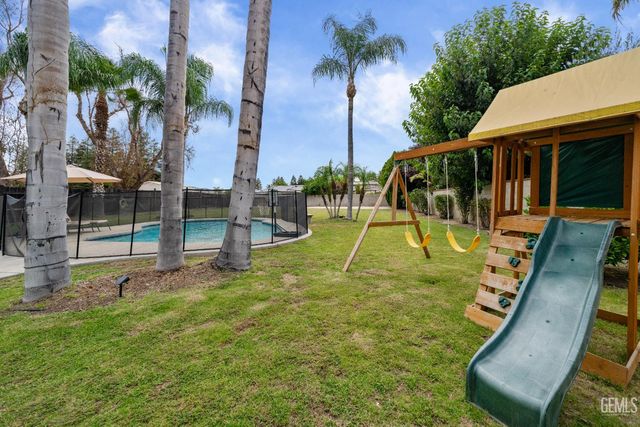 1620 Dimare Court, Bakersfield, CA 93312