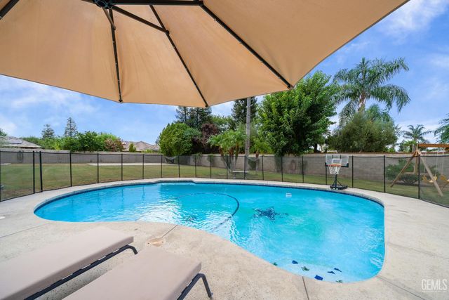 1620 Dimare Court, Bakersfield, CA 93312