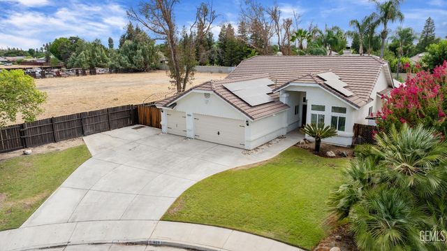 1620 Dimare Court, Bakersfield, CA 93312