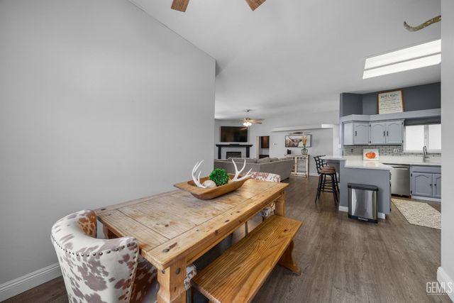1620 Dimare Court, Bakersfield, CA 93312