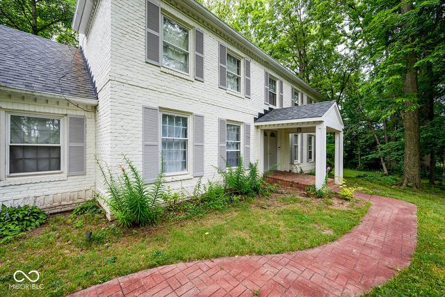 8404 Oaklandon Road, Indianapolis, IN 46236