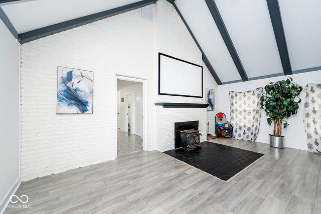 8404 Oaklandon Road, Indianapolis, IN 46236