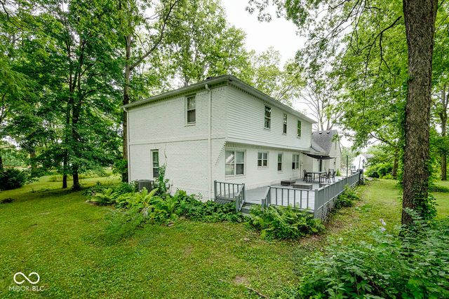 8404 Oaklandon Road, Indianapolis, IN 46236