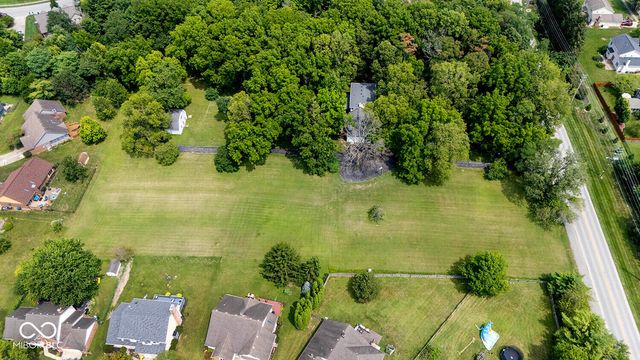 8404 Oaklandon Road, Indianapolis, IN 46236
