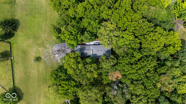 8404 Oaklandon Road, Indianapolis, IN 46236