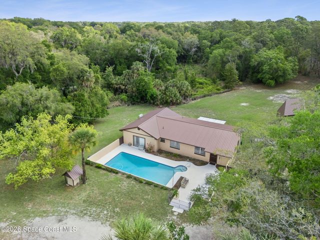 150 State Road 46, Geneva, FL 32732