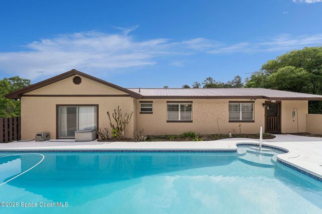 150 State Road 46, Geneva, FL 32732