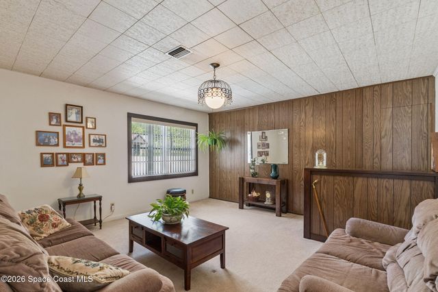 150 State Road 46, Geneva, FL 32732
