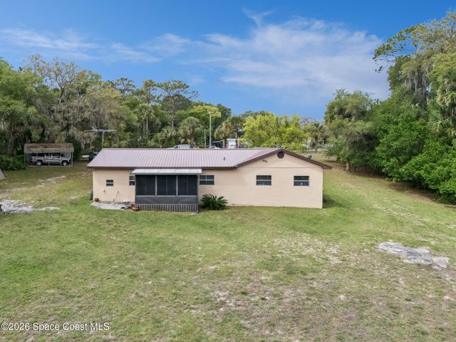 150 State Road 46, Geneva, FL 32732