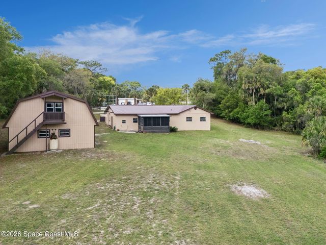 150 State Road 46, Geneva, FL 32732