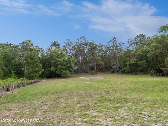 150 State Road 46, Geneva, FL 32732