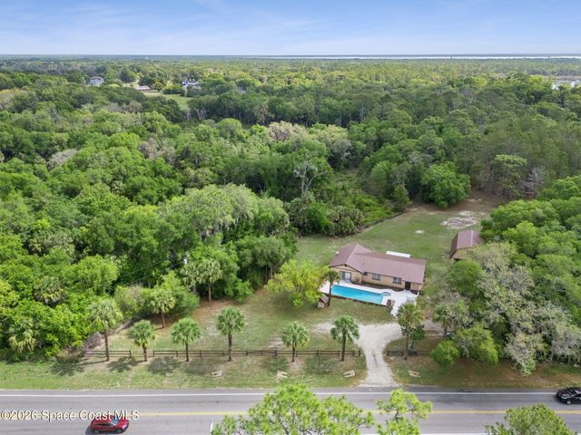 150 State Road 46, Geneva, FL 32732