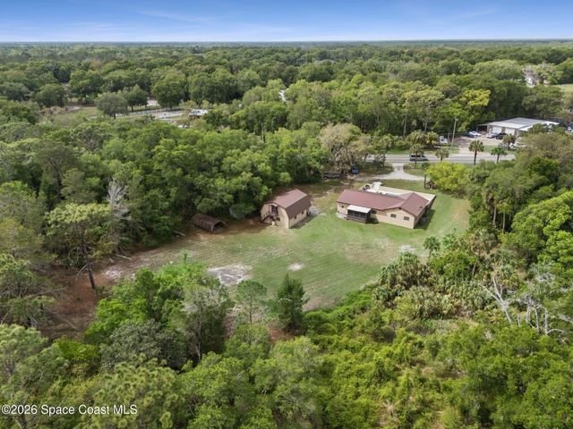 150 State Road 46, Geneva, FL 32732