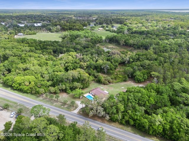 150 State Road 46, Geneva, FL 32732