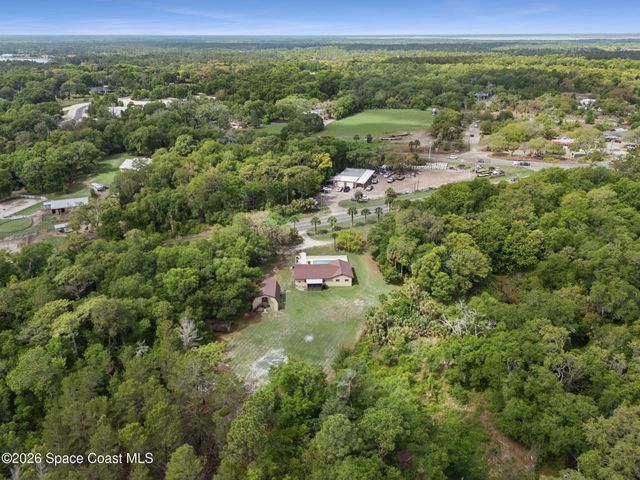 150 State Road 46, Geneva, FL 32732