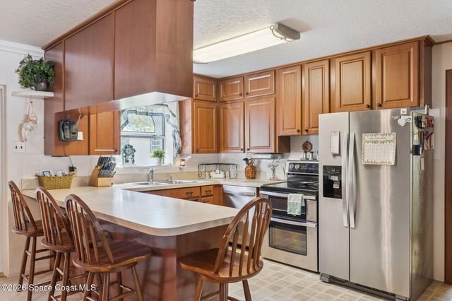 150 State Road 46, Geneva, FL 32732