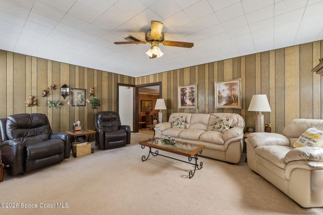 150 State Road 46, Geneva, FL 32732