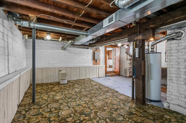 1083 Gordon Avenue, Maplewood, MN 55109