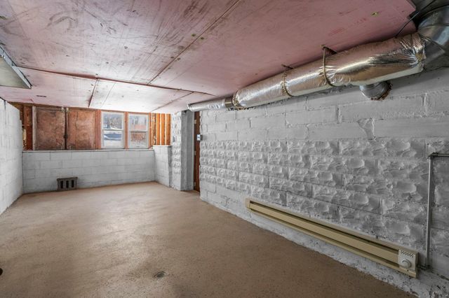 1083 Gordon Avenue, Maplewood, MN 55109