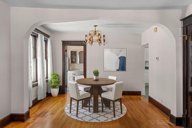 1083 Gordon Avenue, Maplewood, MN 55109