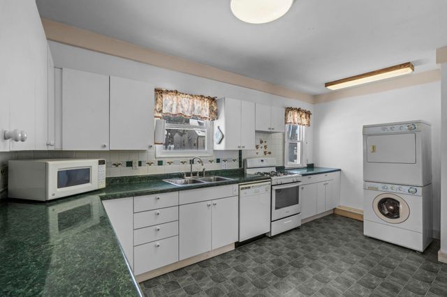 1083 Gordon Avenue, Maplewood, MN 55109