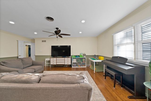 5705 Blueridge Drive, Fort Worth, TX 76112