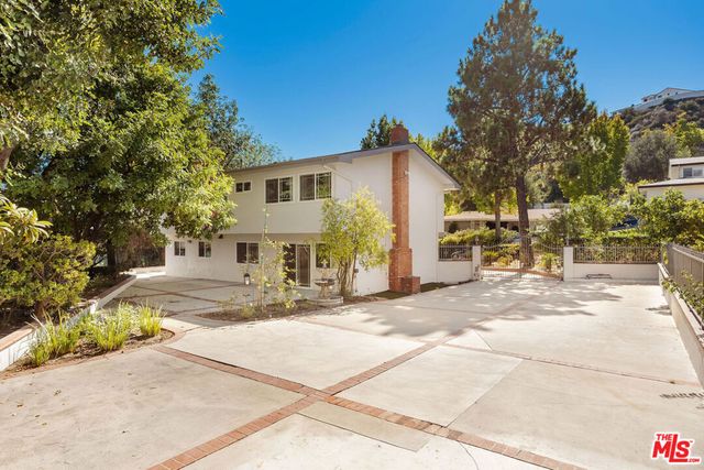 3315 Crail Way, Glendale, CA 91206