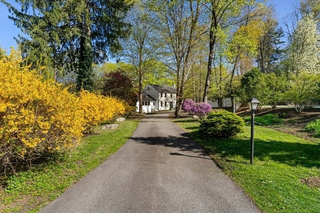 7 Garden Rd, Wellesley, MA 02481