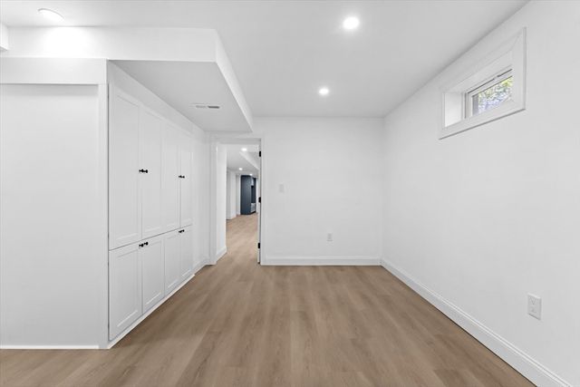 7 Garden Rd, Wellesley, MA 02481