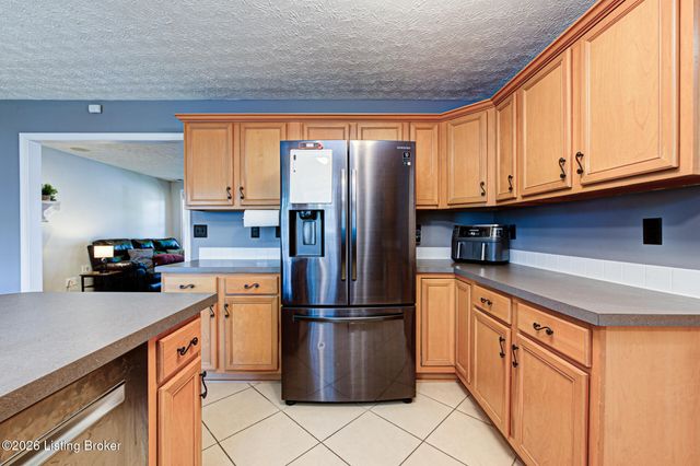 5418 Skeffington Way, Louisville, KY 40241