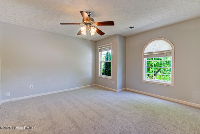 5418 Skeffington Way, Louisville, KY 40241
