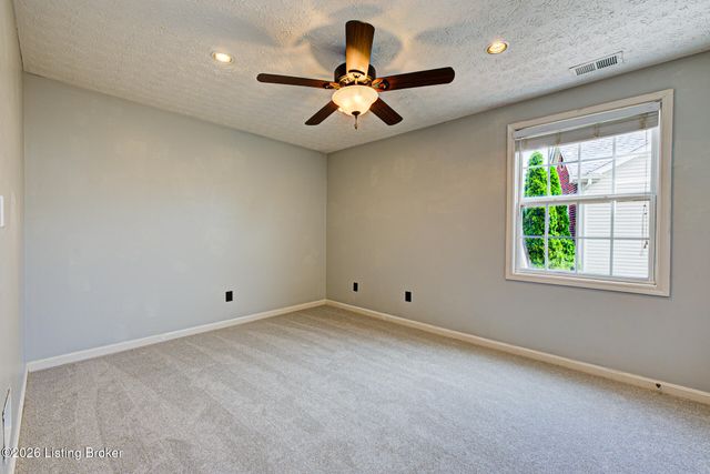 5418 Skeffington Way, Louisville, KY 40241