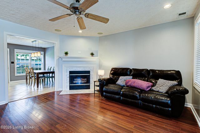 5418 Skeffington Way, Louisville, KY 40241