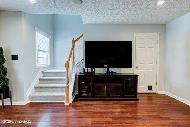 5418 Skeffington Way, Louisville, KY 40241