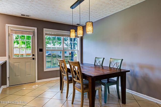 5418 Skeffington Way, Louisville, KY 40241