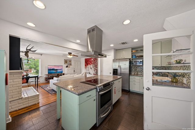 132 Vassar Ln, San Antonio, TX 78212