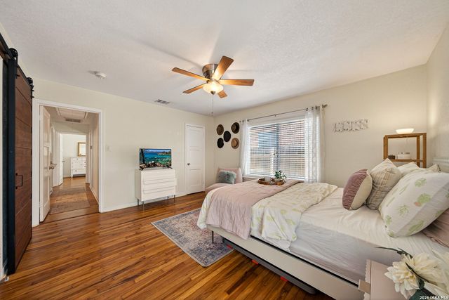 132 Vassar Ln, San Antonio, TX 78212